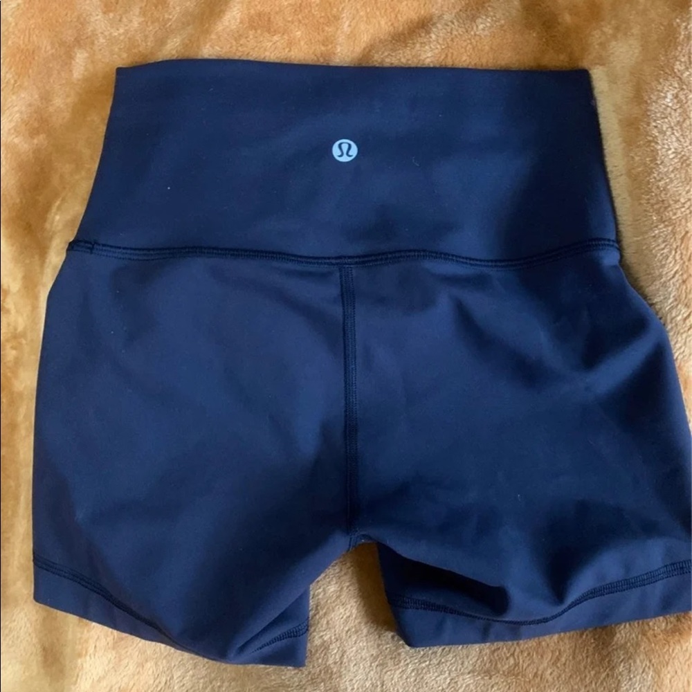 Lululemon wunder train shorts 4”